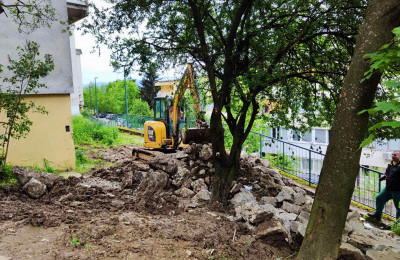 Sanacija stepeništa na Koševskom brdu se odvija planiranom dinamikom