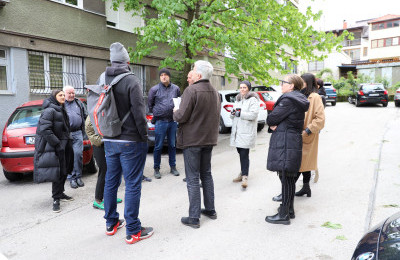 Načelnik Mandić obišao područje MZ „Park-Višnjik“