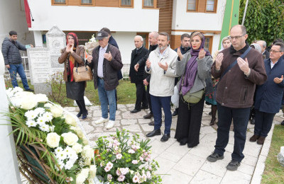 Obilježena godišnjica smrti Alije Izetbegovića