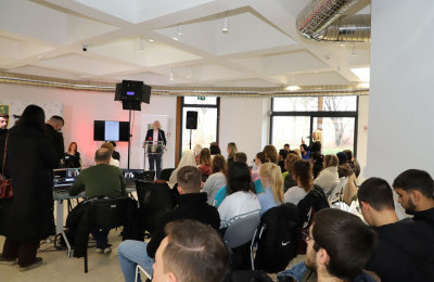 Održan događaj „FEMICID STOP: Pogled kroz umjetnost“