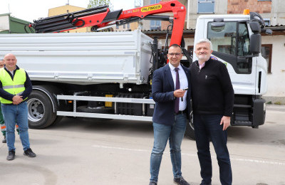 Načelnik Mandić uručio ključeve direktoru Dobrači