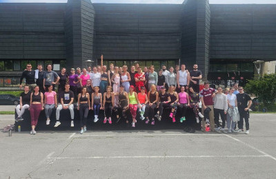 Na platou ispred Zetre održan „Aerobik maraton“ na otvorenom