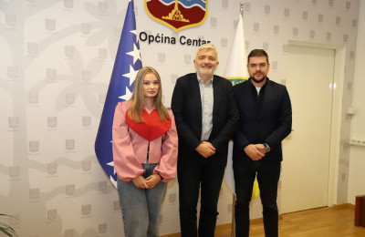 Potpisani ugovori sa predstavnicima omladinskih udruženja