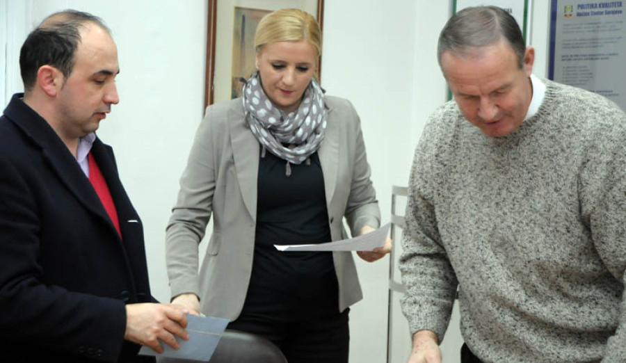 Novčana pomoć Općine Centar porodiljama