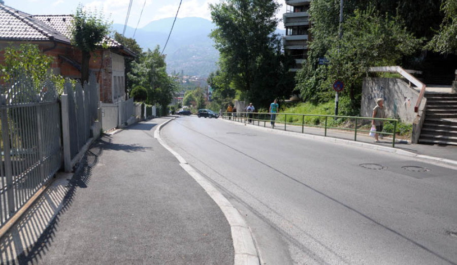Završena rekonstrukcija trotoara u Jukićevoj ulici