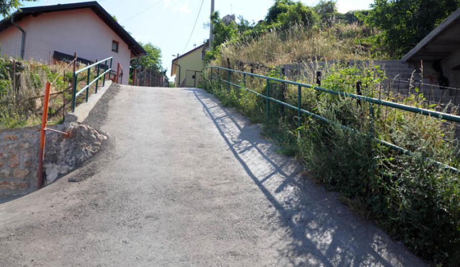 Završena sanacija ograde u ulici Soukbunar
