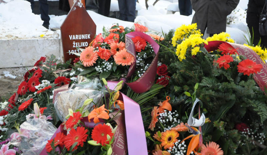 Sahranjen Željko Varunek
