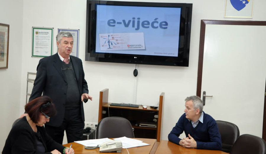 Implementacija projekta informacionog sistema ''e-vijeće''