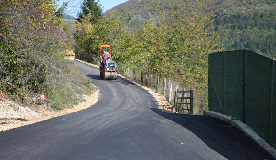 Na Kromolju okončano asfaltiranje saobraćajnice