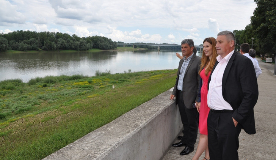 Delegacija Općine Centar posjetila poplavljena područja kojima je pružila pomoć