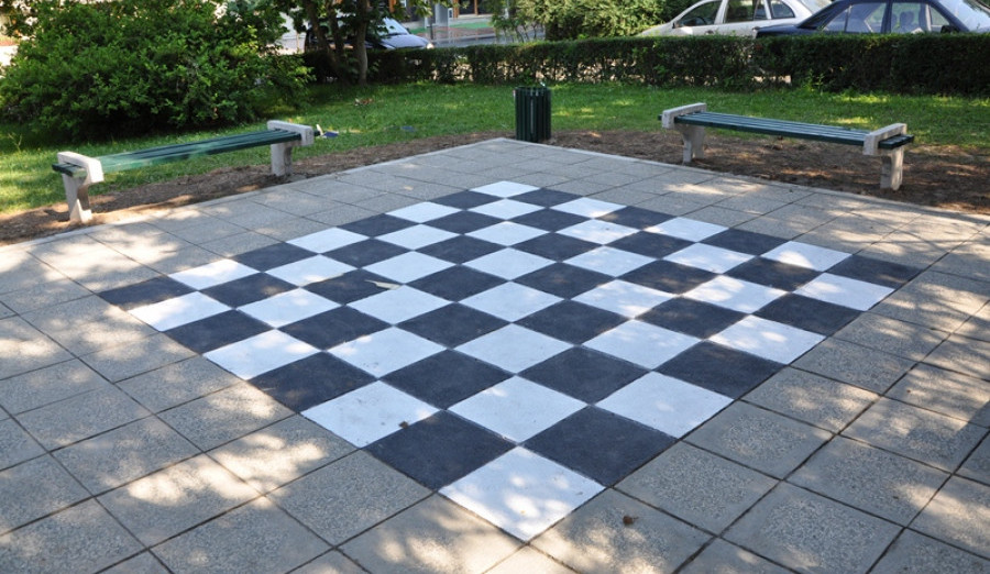 U Ulici Patriotske lige izgrađena ploha za šah