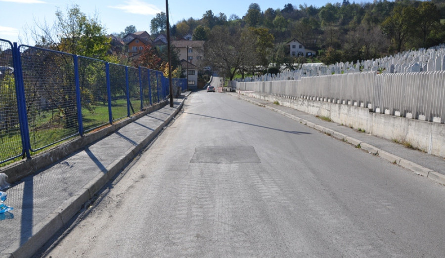 Uređen dio trotoara u Ulici Hasana Bibera