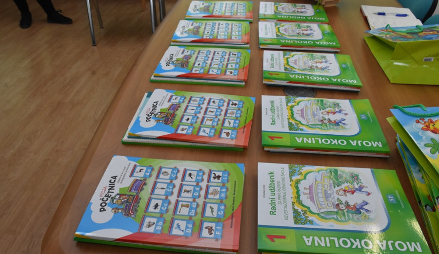 Za opremanje školskih biblioteka Općina Centar izdvojila 5.000 KM