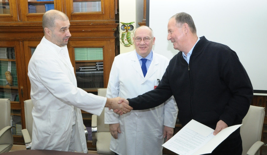 Kliničkom centru uručena još jedna donacija Općine Centar
