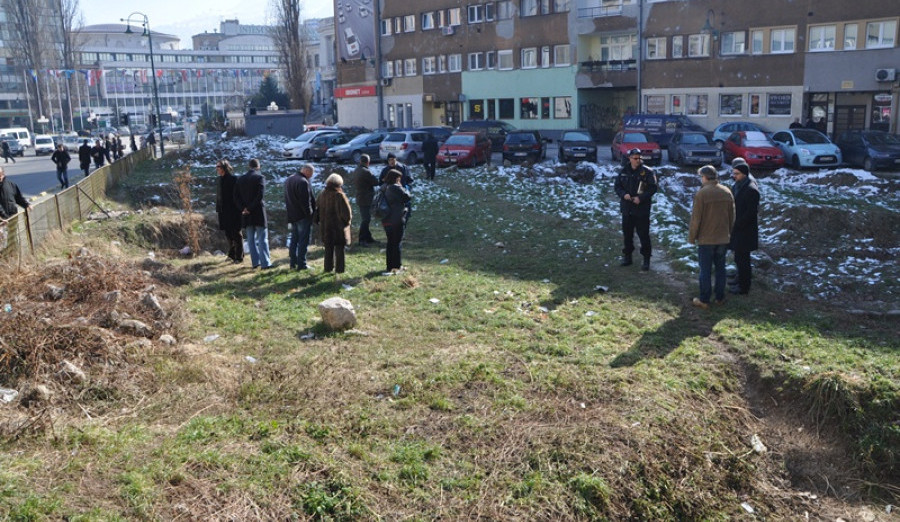 Uređenje zapuštene lokacije Harema Kalin-hadži Alijine džamije