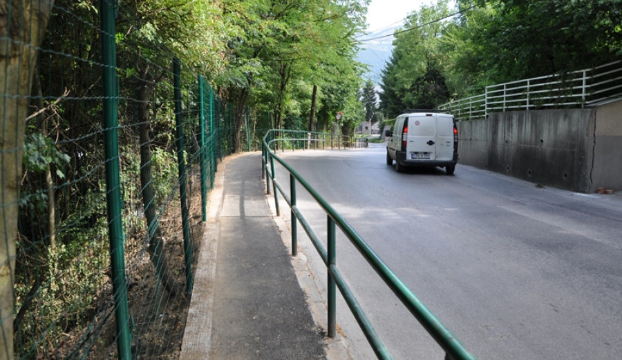 Asfaltirano 80 metara trotoara u Nahorevskoj ulici