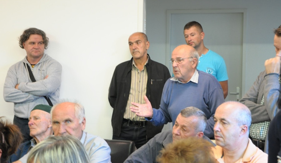 Mještani MZ ''Hrastovi-Mrkovići'' nezadovoljni čestim redukcijama vode