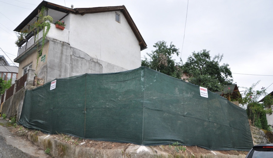 Izrada glavnog projekta za sanaciju klizišta u ulicama Stolačka i Soukbunar