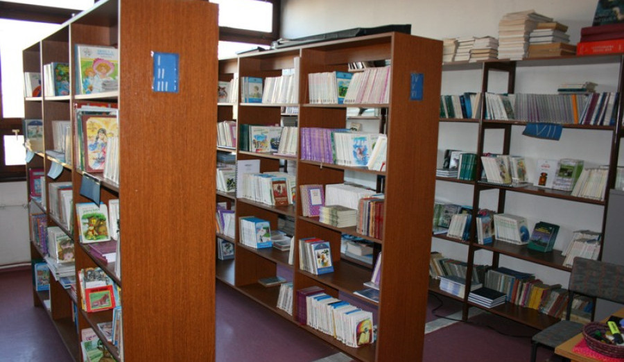 Za opremanje biblioteke škole ''Vladislav Skarić'' 2.000 KM