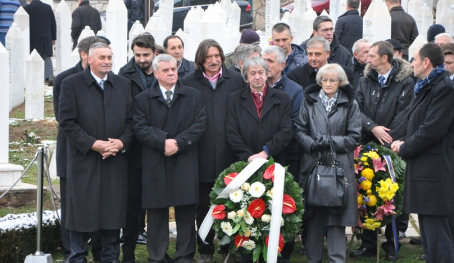 Polaganjem cvijeća obilježen Dan državnosti Bosne i Hercegovine