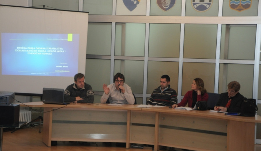 U Općini Centar održana obuka za primjenu propisa iz oblasti matičnih knjiga i državljanstva