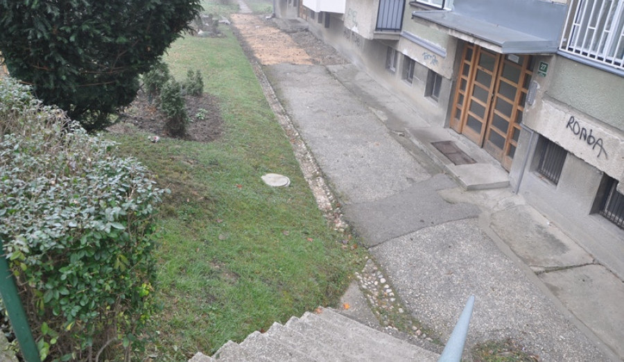 U toku sanacija pješačkih staza i stepeništa u Ulici Asima Ferhatovića