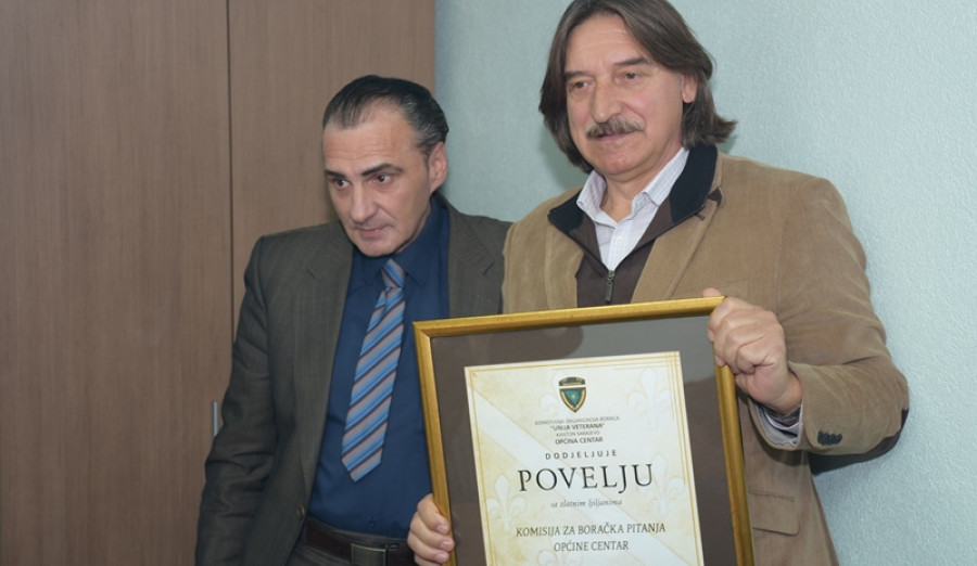 Predstavnicima Općine Centar uručene zahvalnice za podršku udruženju boraca