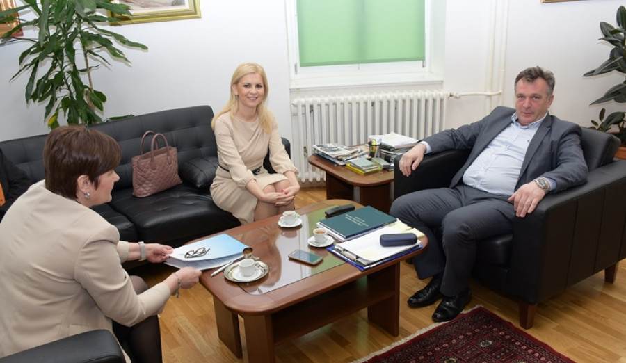 Medicinskom fakultetu u Sarajevu donirano 20.000 maraka