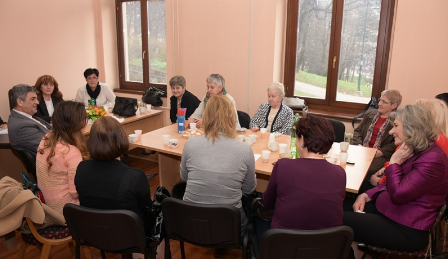 Ajnadžić posjetio Udruženje porodica šehida i poginulih boraca