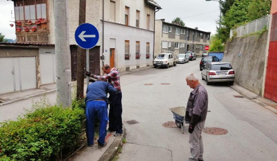Postavljena nova saobraćajna signalizacija u Centru