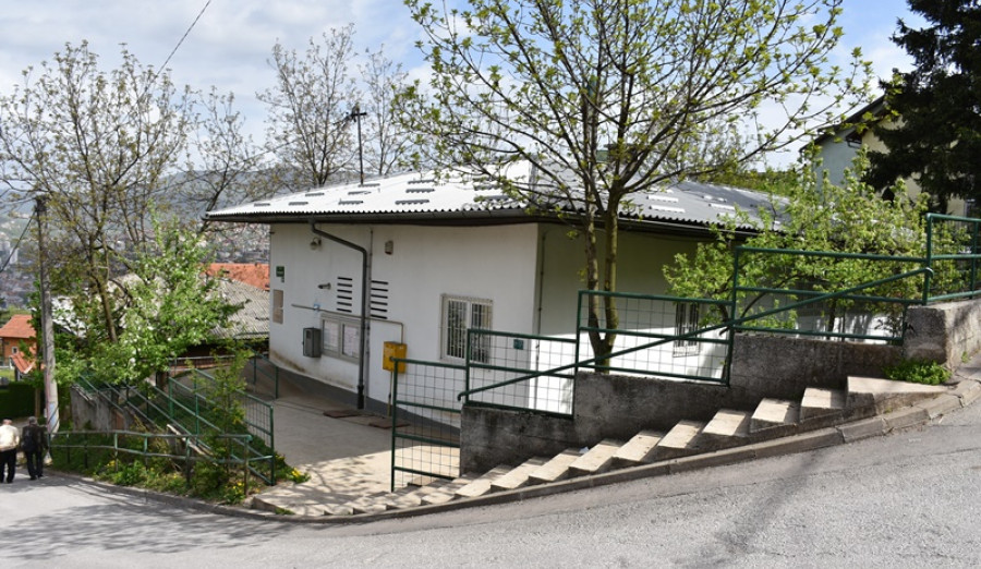 Završena sanacija ograde oko objekta Mjesne zajednice „Soukbunar“