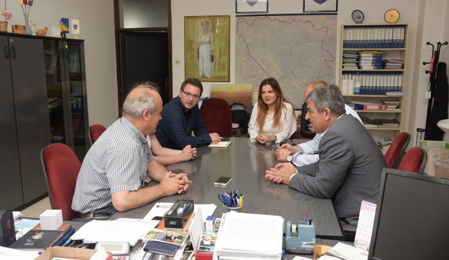 Za projekte OŠ „Nafija Sarajlić“ Općina Centar izdvojila 9.910 KM
