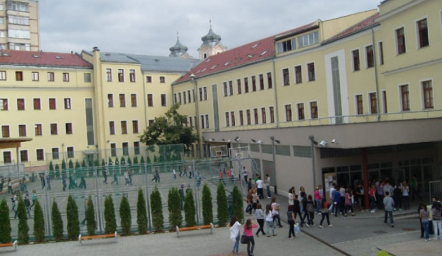 Osnovnoj školi Katoličkog školskog Centra donirano 5.000 maraka