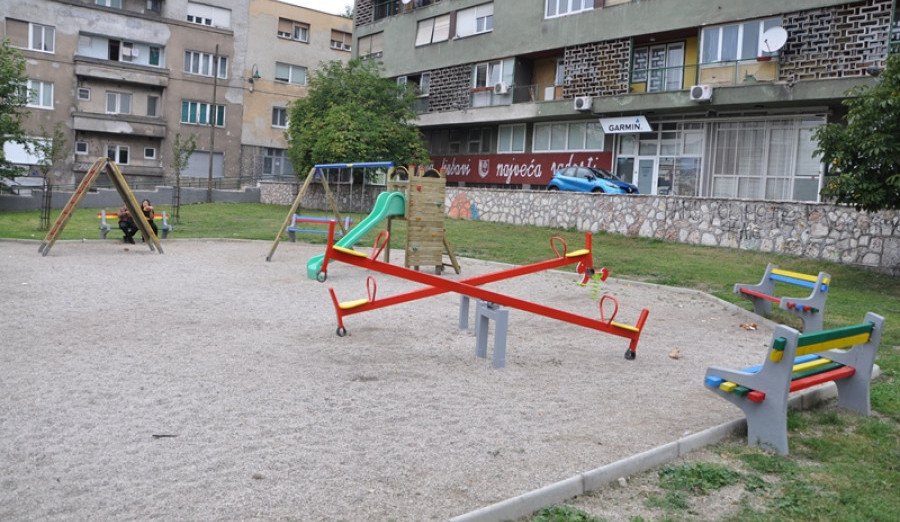 Završeno uređenje dječijeg parka u Ulici Mehmeda Spahe
