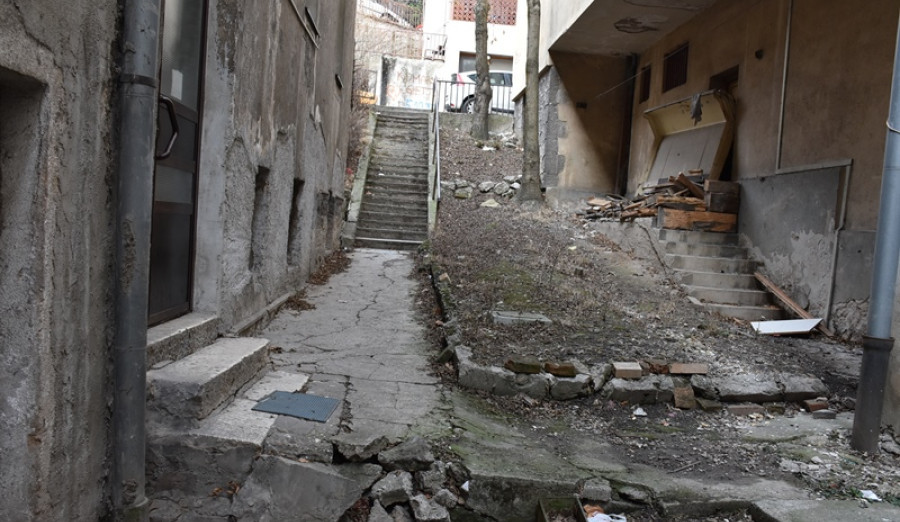 Uskoro početak radova na sanaciji klizišta u Ulici Mehmeda Spahe
