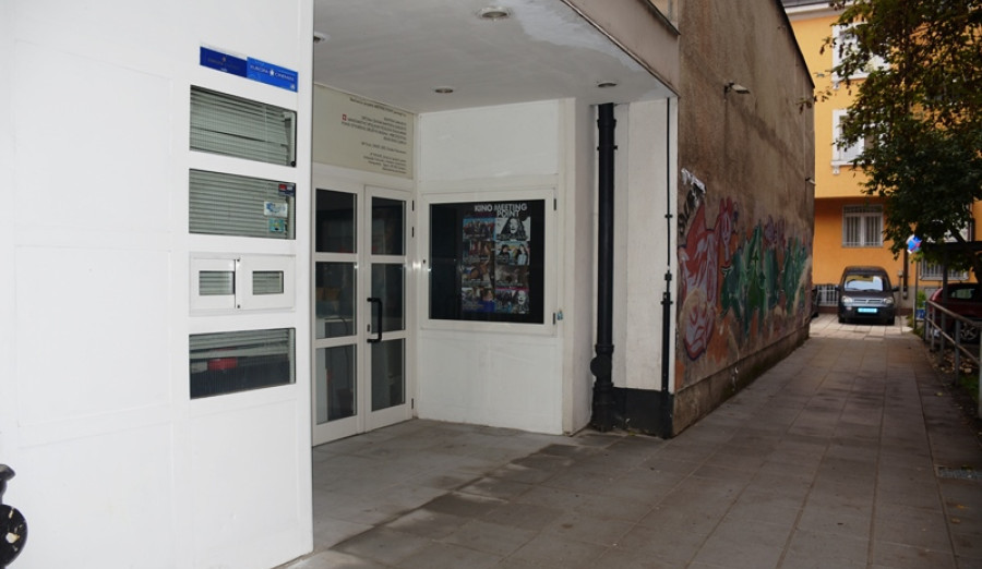 Okončana sanacija ploča na pješačkoj stazi ispred kina „Meeting Point“