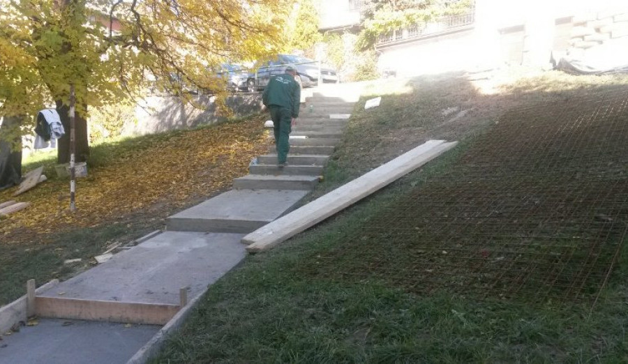 U toku sanacija stepeništa u Ulici Zaima Šarca