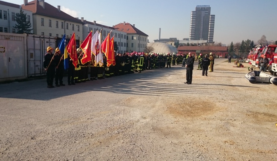 Smotra pripadnika dobrovoljnih vatrogasnih društava KS