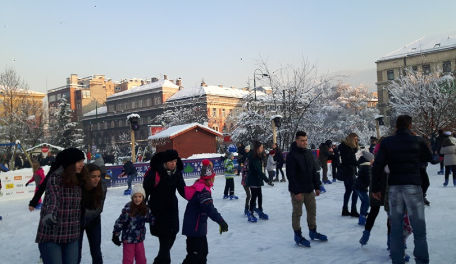 Učenici i nastavnici žele još projekata kao što je besplatno klizanje u Hastahani