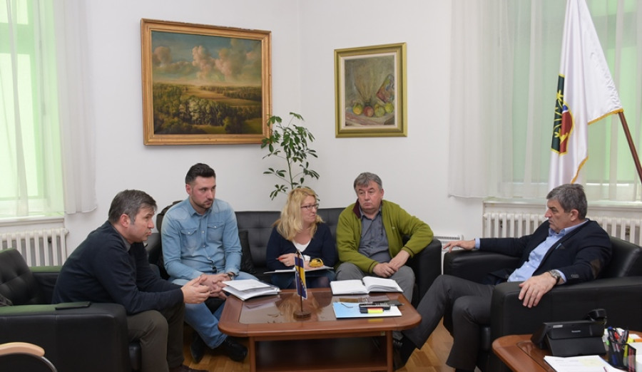 U narednim danima počinje ugradnja prvog podzemnog kontejnera