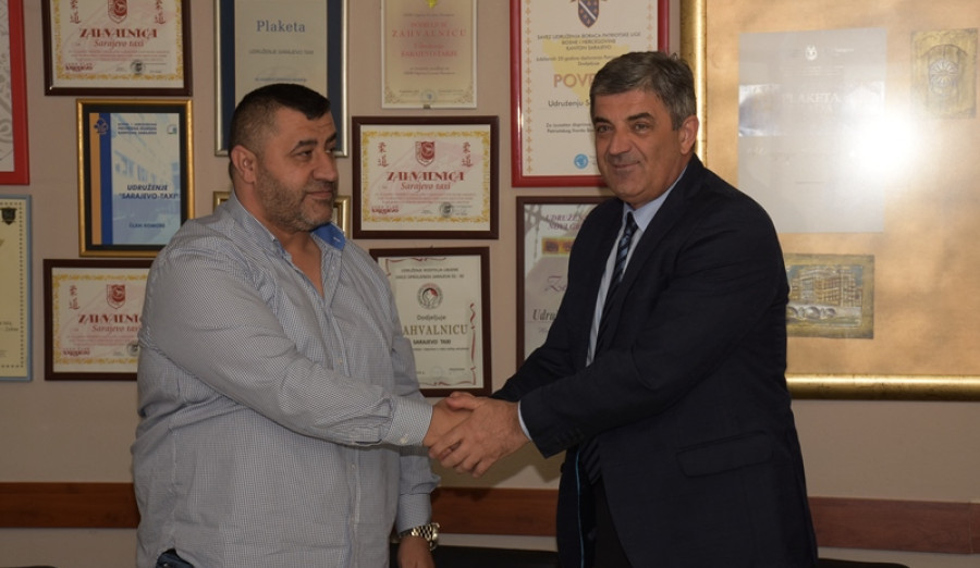 Općina Centar i Udruženje „Sarajevo taxi“ formirali Službu za transport povrijeđenog i nastradalog stanovništva općine Centar