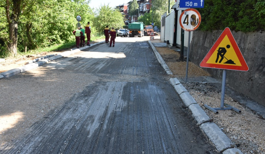 Započela sanacija dijela saobraćajnice u Ulici Antuna Hangija