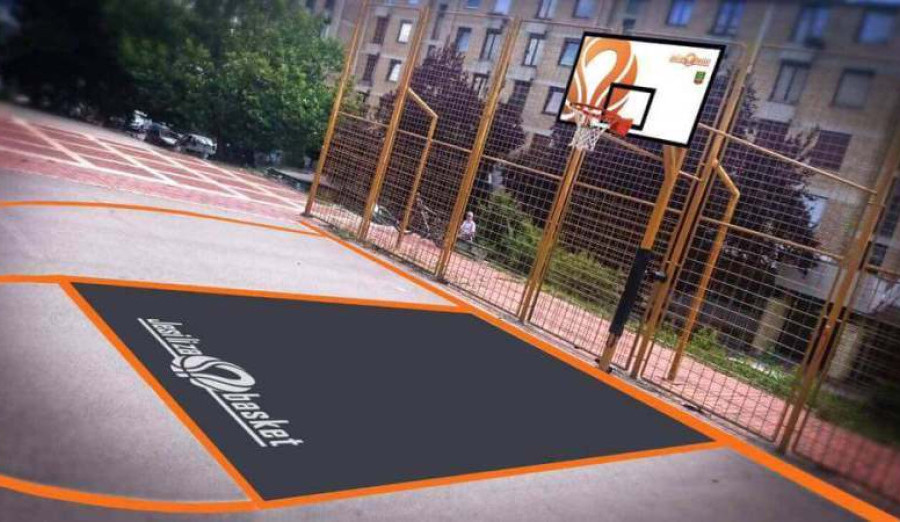(FOTO) Načelnik Ajnadžić otvorio još jedno obnovljeno košarkaško igralište