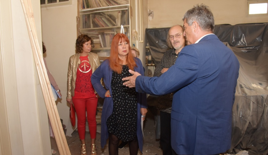 (FOTO) Općina Centar pomaže sanaciju šteta od požara u Ulici Pruščakova 