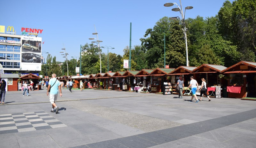 Info štand Općine Centar na Summer marketu