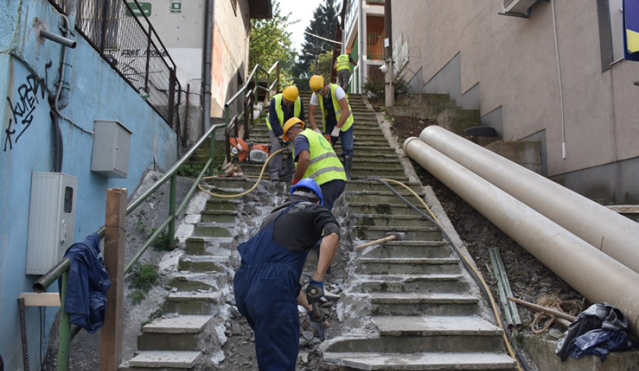 Radovi na izgradnji nove vodovodne i kanalizacione mreže za naselje Borak u završnoj fazi