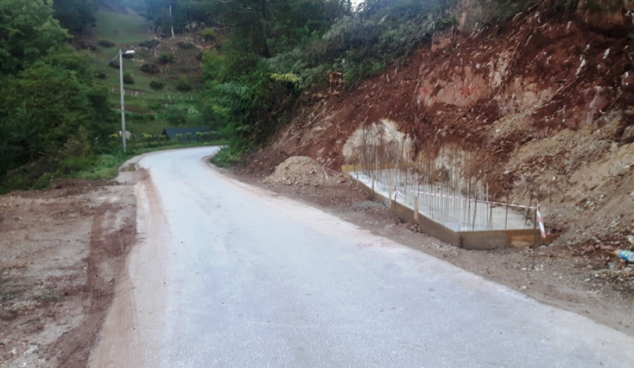 U toku sanacija klizišta u Ulici Radava do broja 35