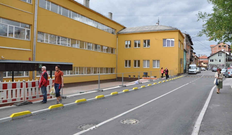 Sigurniji prilaz za učenike Osnovne škole „Alija Nametak“