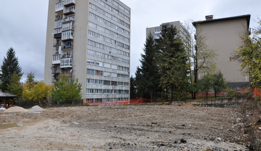Završeno uklanjanje devastiranog objekta obdaništa „Razigrani dani“