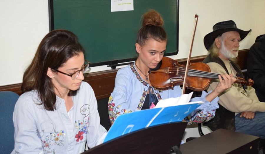 U MZ “Trg Oslobođenja – Centar” upriličeno poetsko druženje